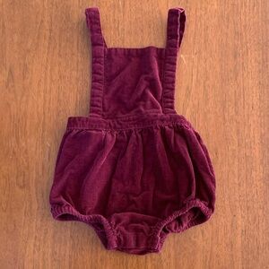 🍊5/$25 Old Navy Burgundy Corduroy Baby Romper size 18-24m